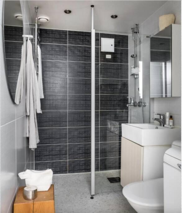 Scandinavian 2-Rooms Apartment City Center Helsinki Bagian luar foto